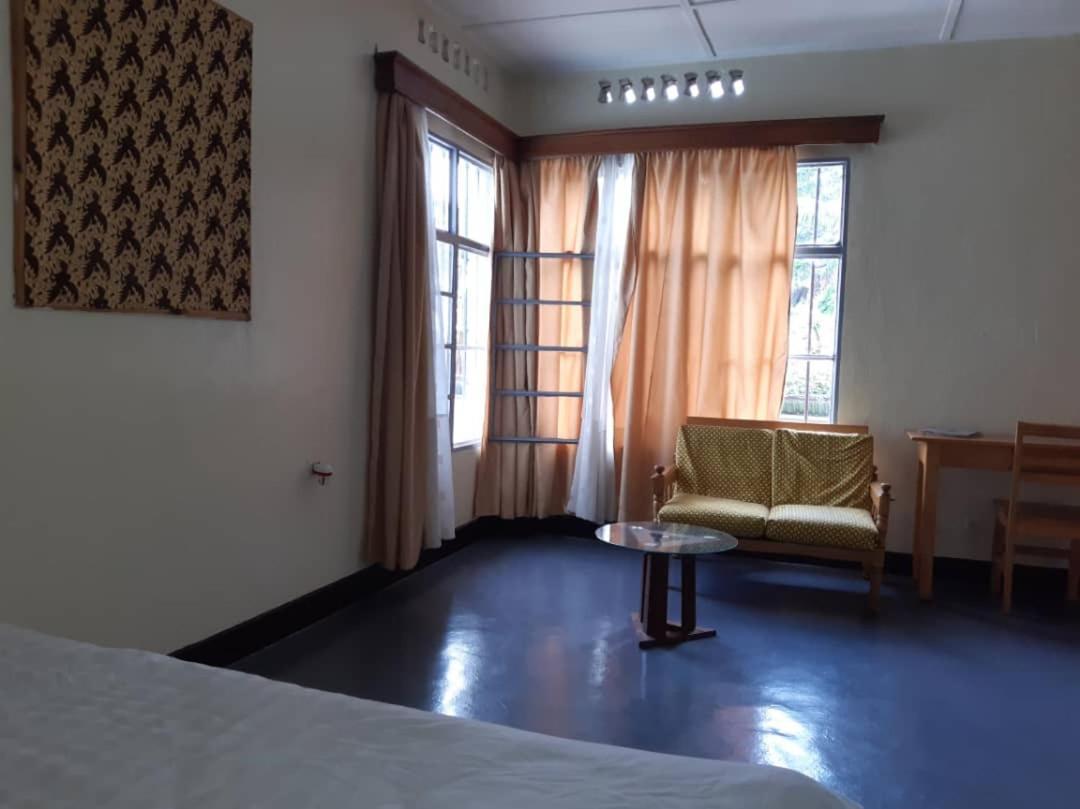 Maddy'S Kitchen And Accomodation Gisenyi Eksteriør bilde